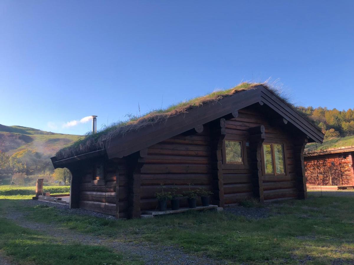 Log Home Village Ulverston Exteriör bild